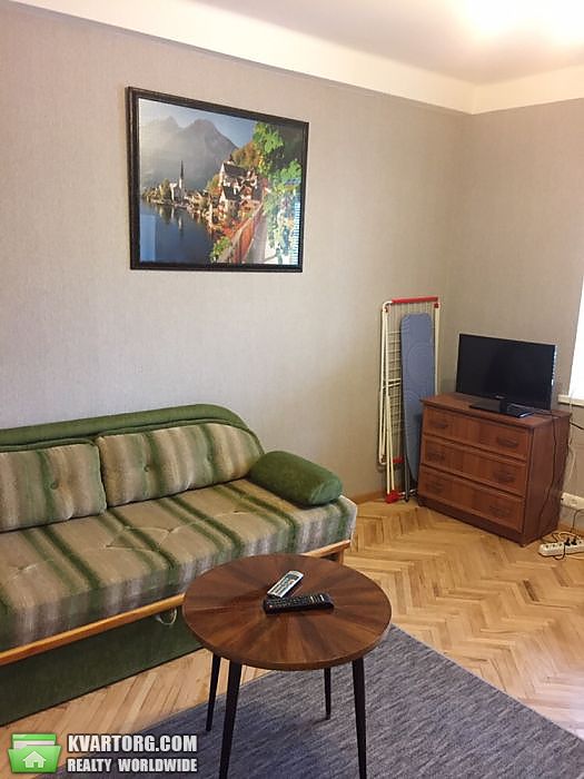 Rent out 2-room apartment. Киев,  Бучмы — photo 6