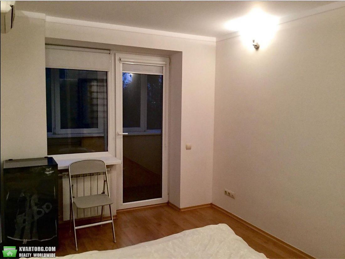 Rent out 2-room apartment. Киев,  Саксаганского — photo 8