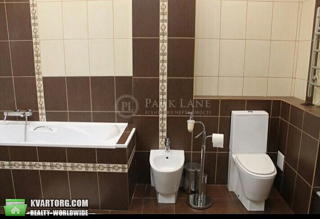 Rent out 2-room apartment. Киев,  Жилянская — photo 8