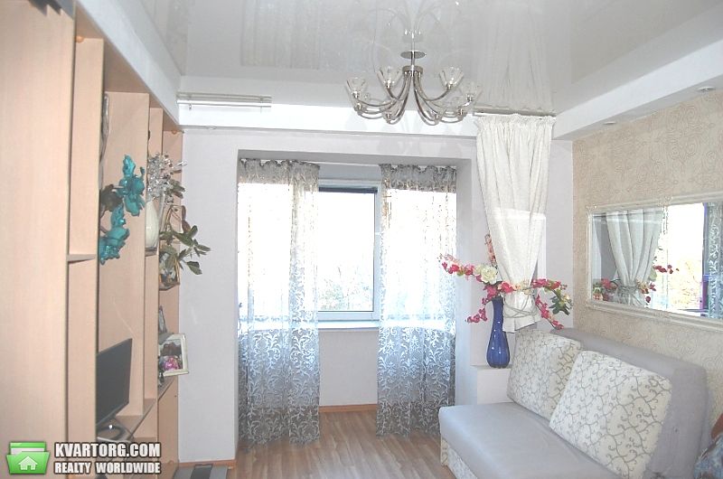 Rent out 1-room apartment. Киев,  Ольжича — photo 1