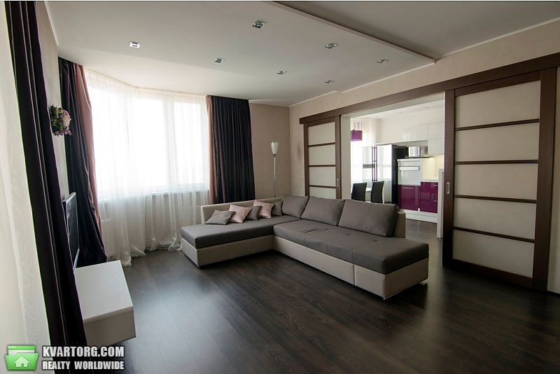 Rent out 2-room apartment. Киев,  Урловская — photo 3