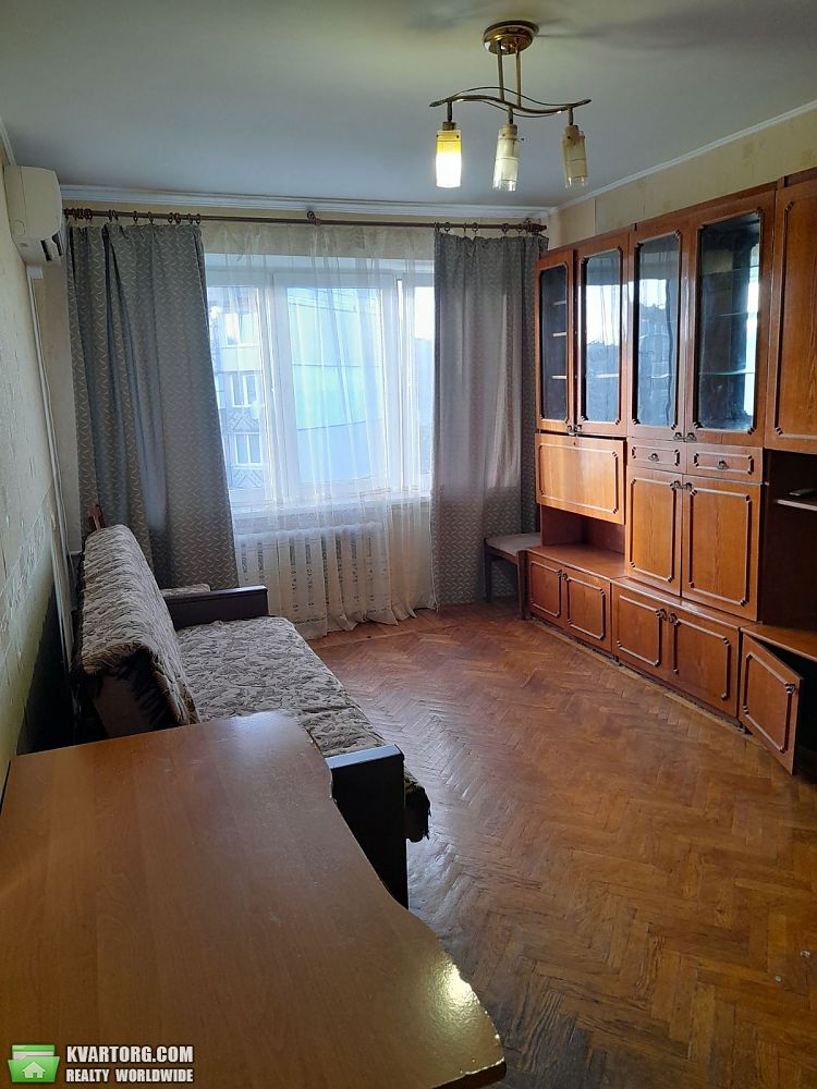 Rent out 2-room apartment. Киев,  Бойченко — photo 1