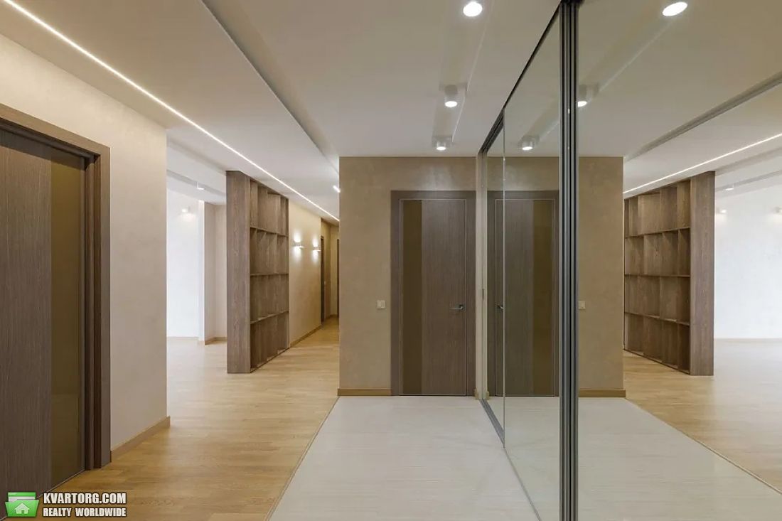 Sell 4-room apartment. Киев,  Чавдар — photo 8