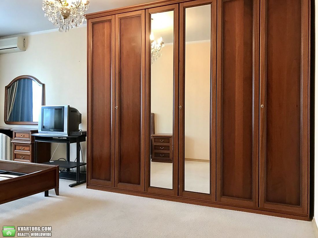 Rent out 3-room apartment. Киев, Леси Украинки бульв. — photo 6