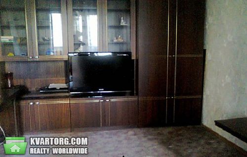 Sell 3-room apartment. Киев, Харьковское шоссе — photo 2