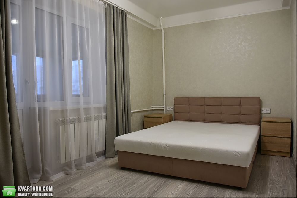 Sell 2-room apartment. Киев, пр. Голосеевский — photo 1