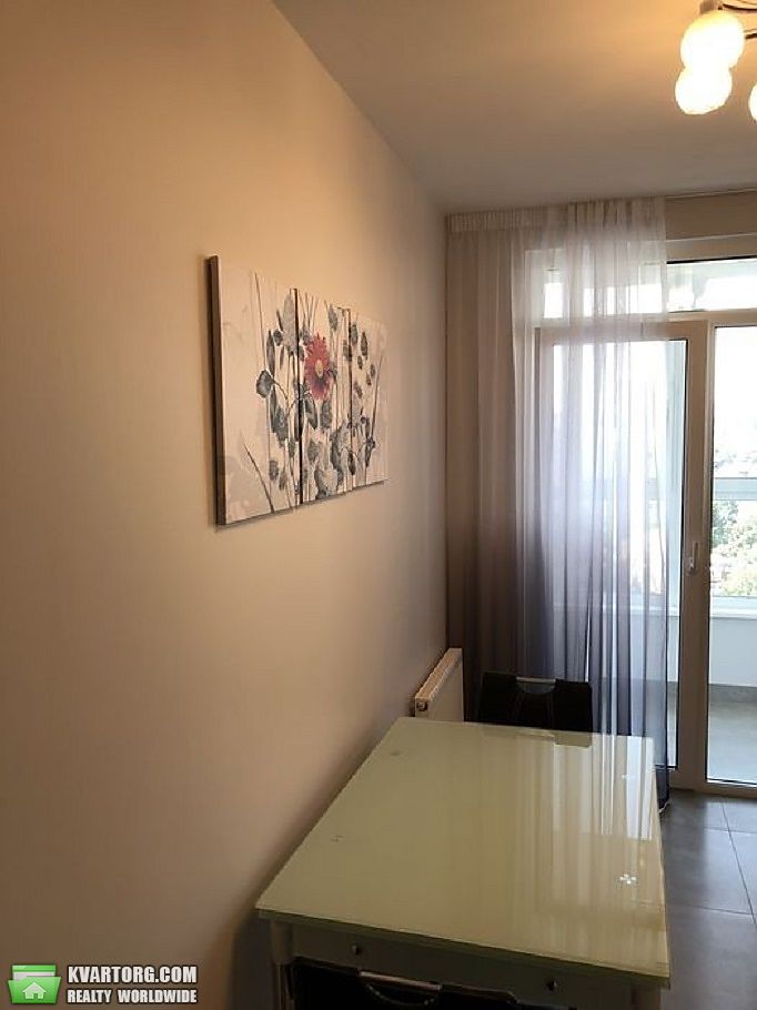 Rent out 1-room apartment. Киев,  Петропавловская — photo 2