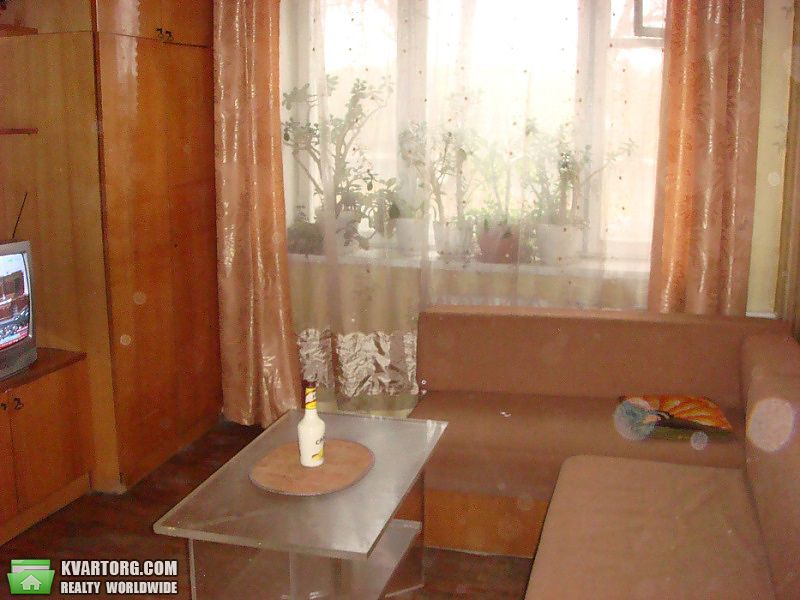 Sell 2-room apartment. Киев, Кирилловская — photo 1