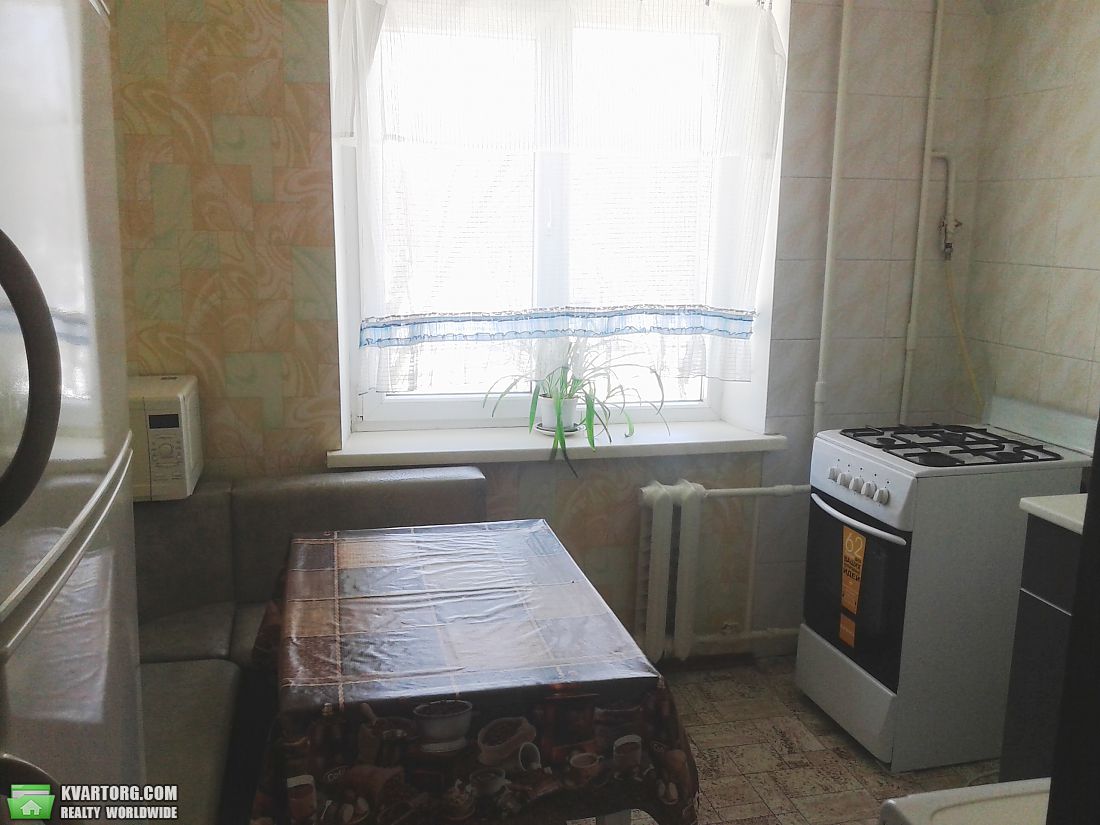 Rent out 1-room apartment. Киев,  Оболонский пр — photo 9