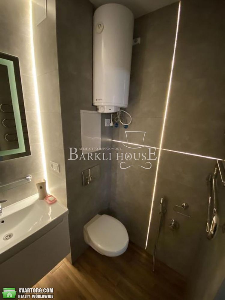 Rent out 2-room apartment. Киев,  Леси Украинки бул — photo 9