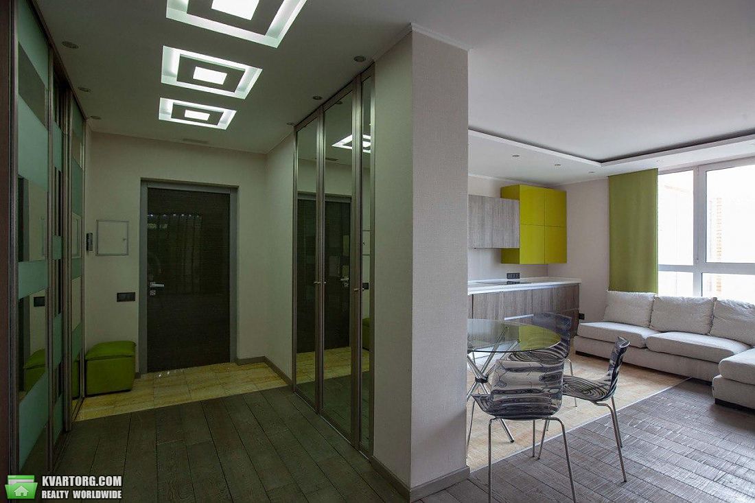 Rent out 5-room apartment. Киев, Деловая — photo 4