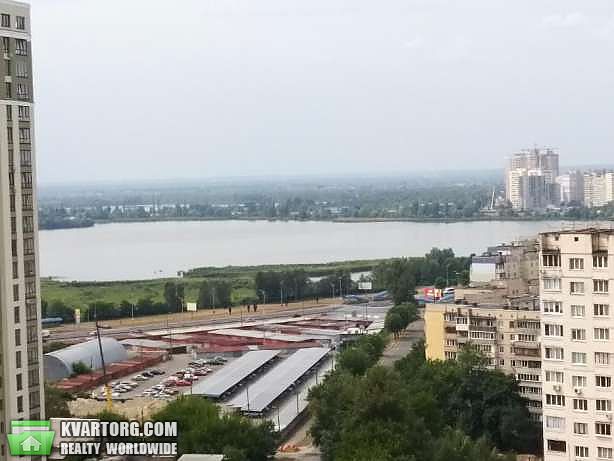 Rent out 1-room apartment. Киев,  Харьковское шоссе — photo 4