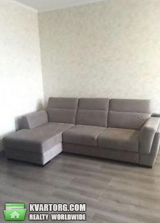 Rent out 1-room apartment. Киев,  Жилянская — photo 3