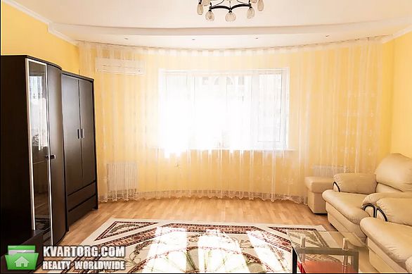 Rent out 2-room apartment. Киев,  Подгорная — photo 1