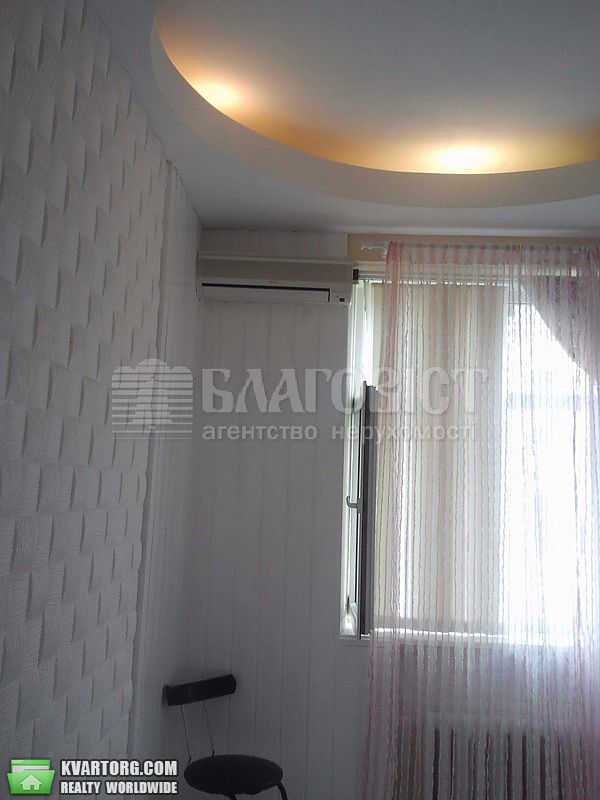 Rent out 2-room apartment. Киев,  Шелковичная — photo 2