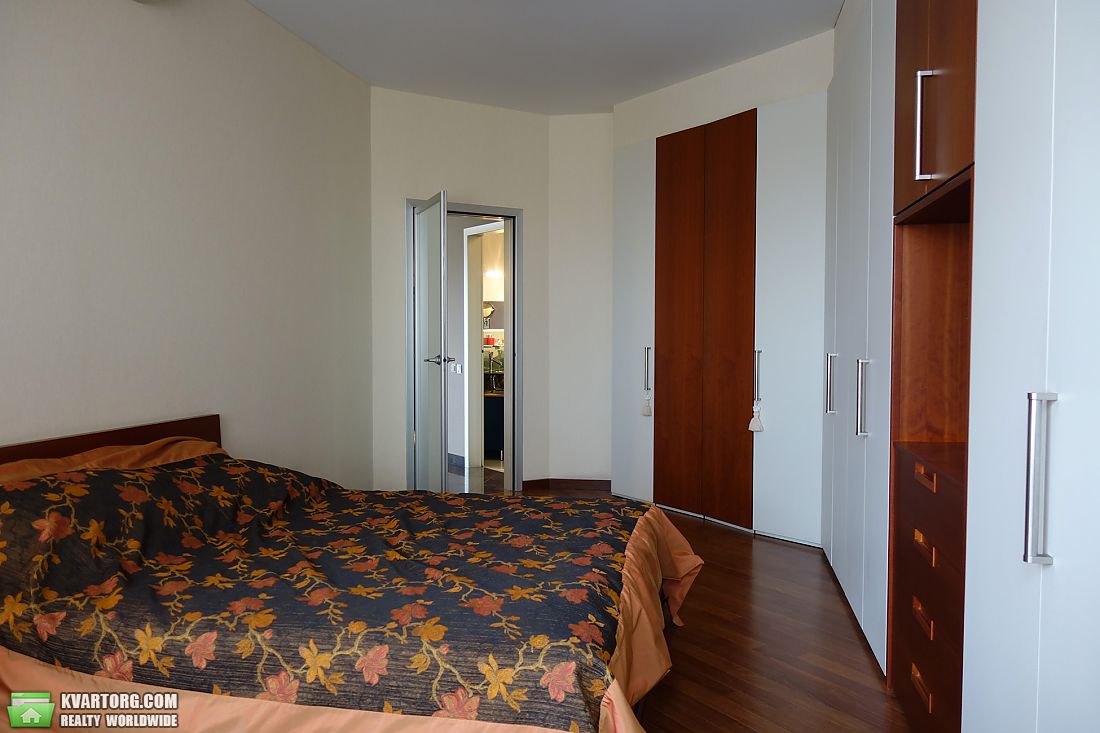 Rent out 3-room apartment. Киев,  Дмитриевская — photo 5