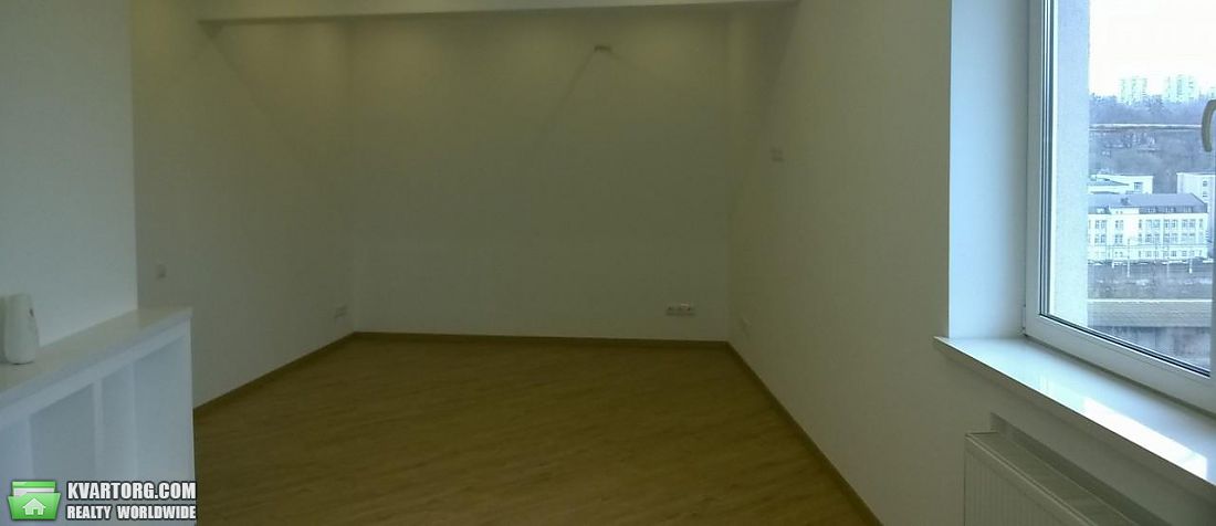 Rent out 3-room apartment. Киев,  Ямская — photo 4