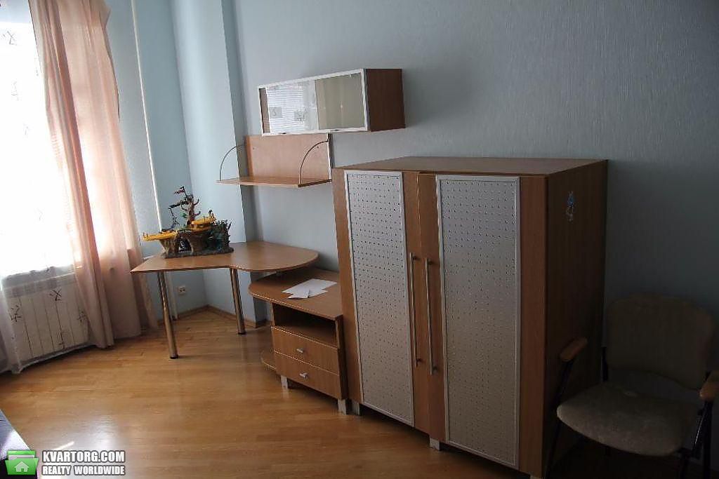 Rent out 4-room apartment. Киев,  Срибнокильская — photo 7
