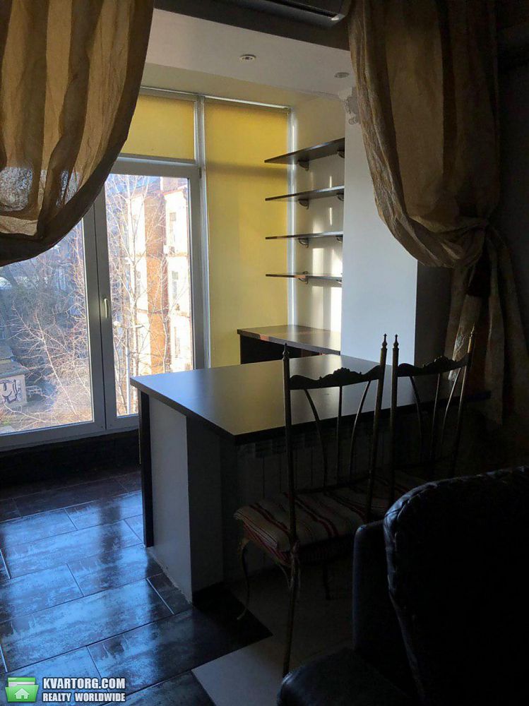Rent out 2-room apartment. Киев,  Гоголевская — photo 6