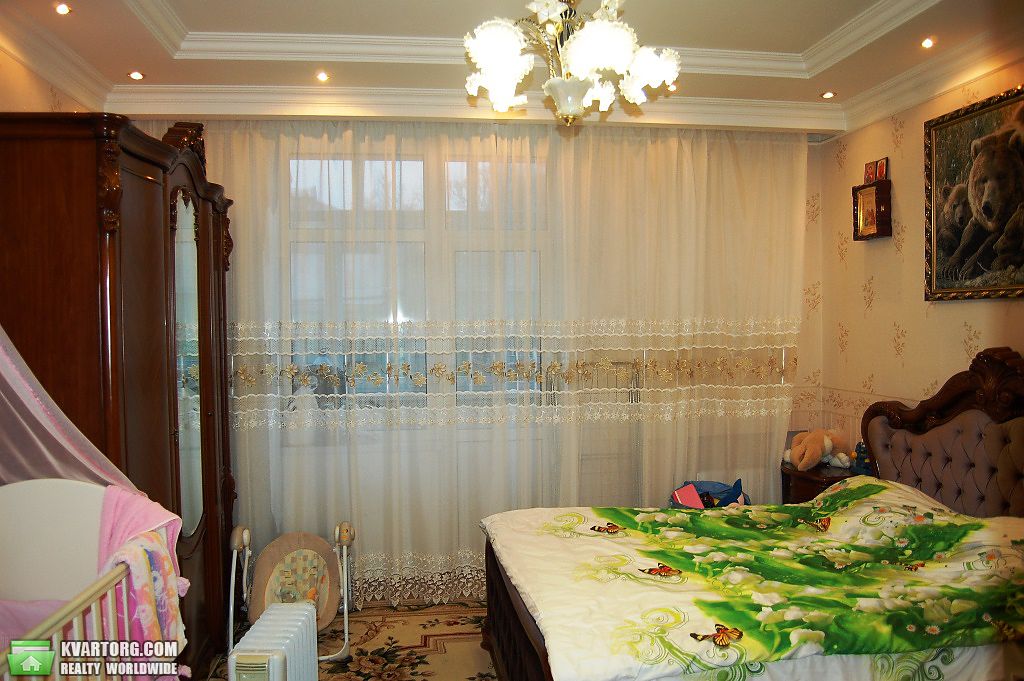 Rent out 2-room apartment. Киев,  Мельникова — photo 7