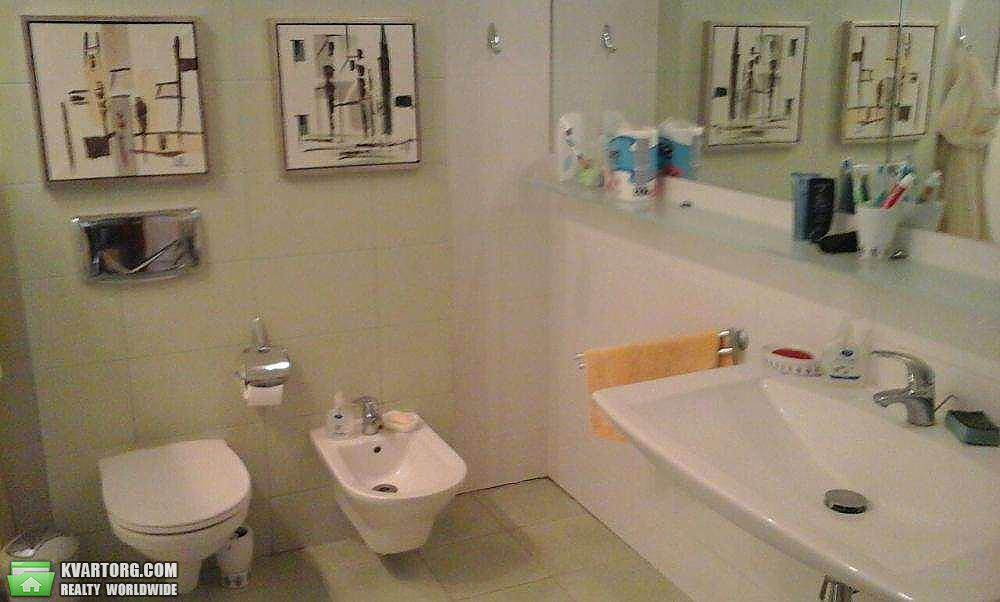 Rent out 3-room apartment. Киев,  Владимирская — photo 9