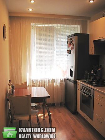 Sell 2-room apartment. Днепропетровск, Братьев Трофимовых ул. — photo 1