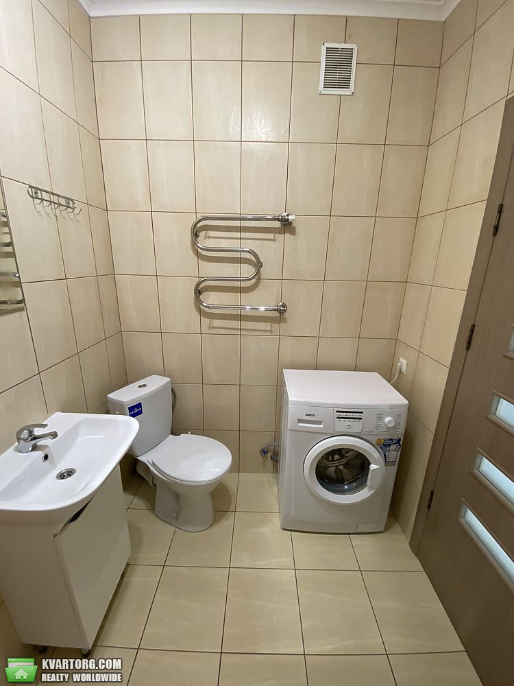 Rent out 1-room apartment. Киев, Львовская — photo 5