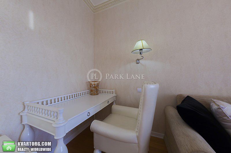 Rent out 2-room apartment. Киев,  Старонаводницкая — photo 2