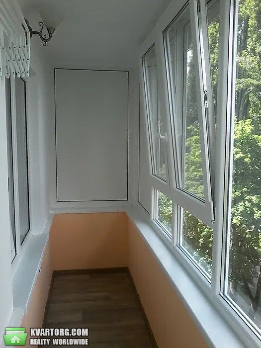 Sell 3-room apartment. Киев,  Уманская — photo 9