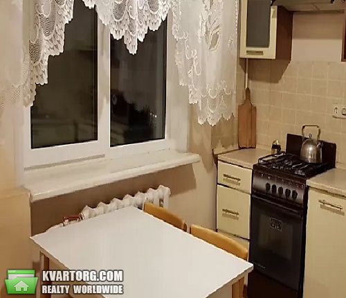 Sell 3-room apartment. Киев,  Курская — photo 4