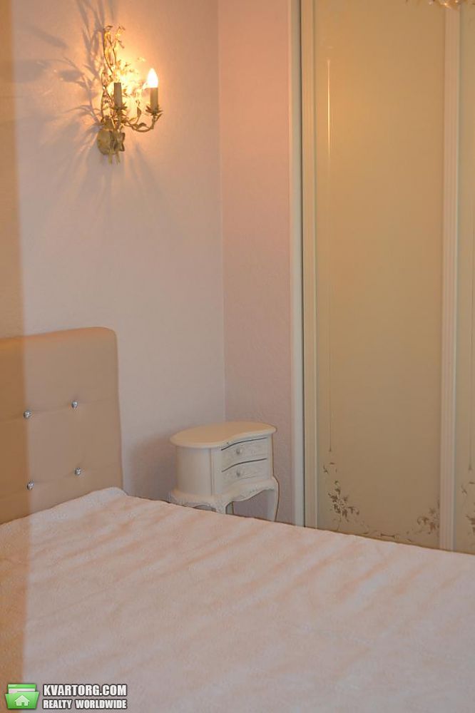 Rent out 2-room apartment. Киев,  Краснозвездный пр — photo 2