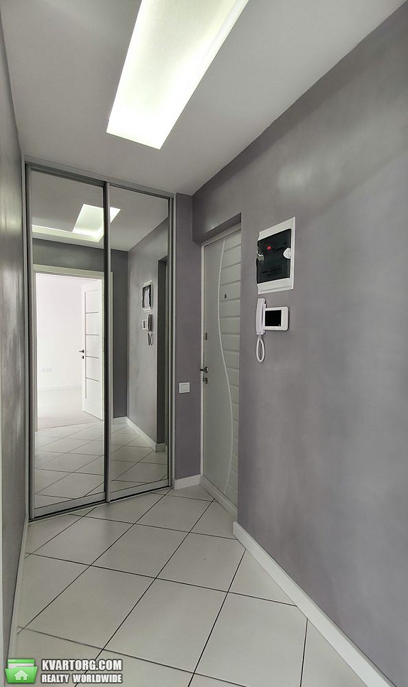 Sell 1-room apartment. Харьков,  Ужвий — photo 1
