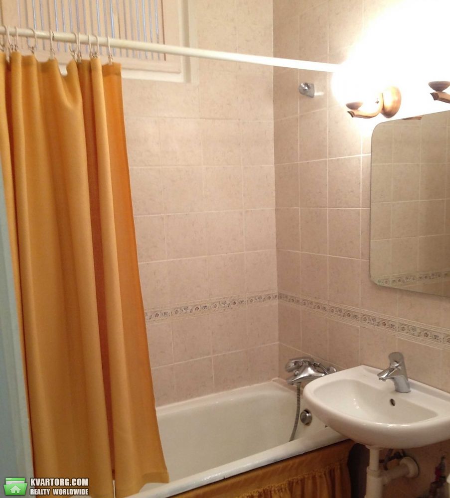 Rent out 2-room apartment. Киев,  Бастионная — photo 3