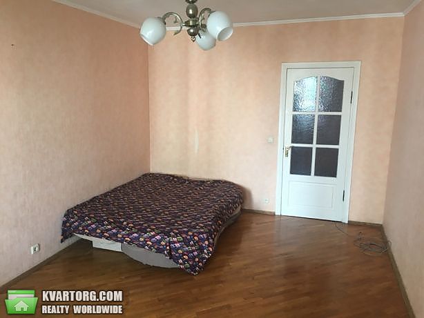 Rent out 2-room apartment. Киев,  Руденко — photo 4