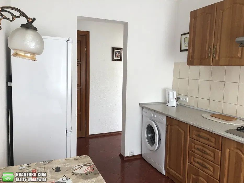 Rent out 2-room apartment. Киев, Жмеринская — photo 1