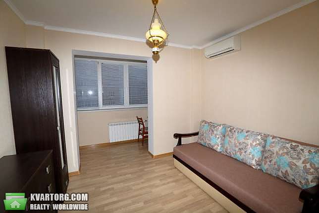 Rent out 3-room apartment. Киев,  Григоренко пр — photo 7