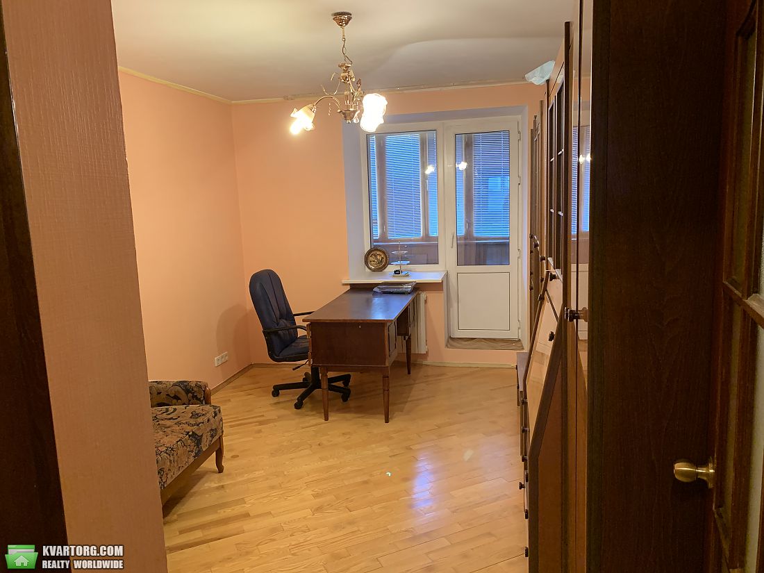 Sell 4-room apartment. Киев,  Драгомирова — photo 5