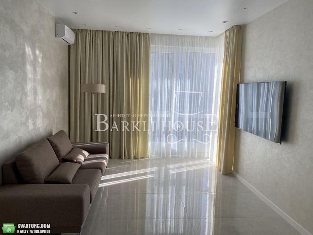 Rent out 2-room apartment. Киев,  Лейпцигская — photo 2