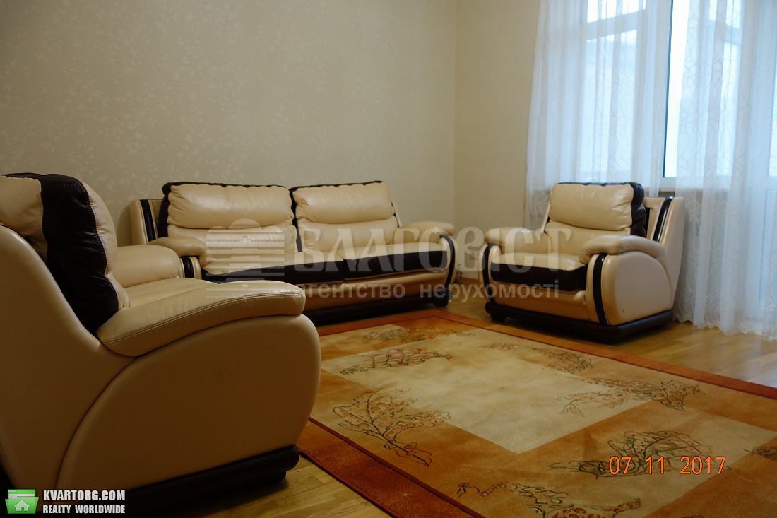 Rent out 2-room apartment. Киев,  Старонаводницкая — photo 1