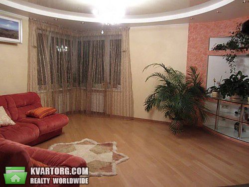 Rent out 3-room apartment. Днепропетровск, Щепкина — photo 1