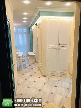 Rent out 1-room apartment. Киев,  ул. Семьи Кристеров, — photo 5