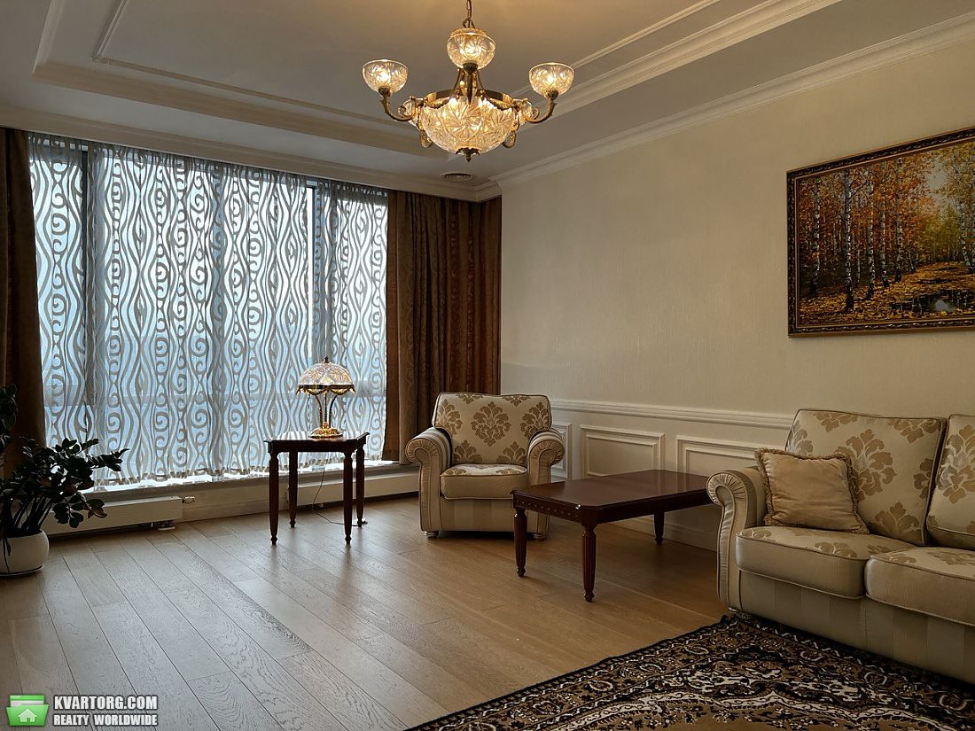 Rent out 2-room apartment. Киев,  Днепровская наб — photo 1