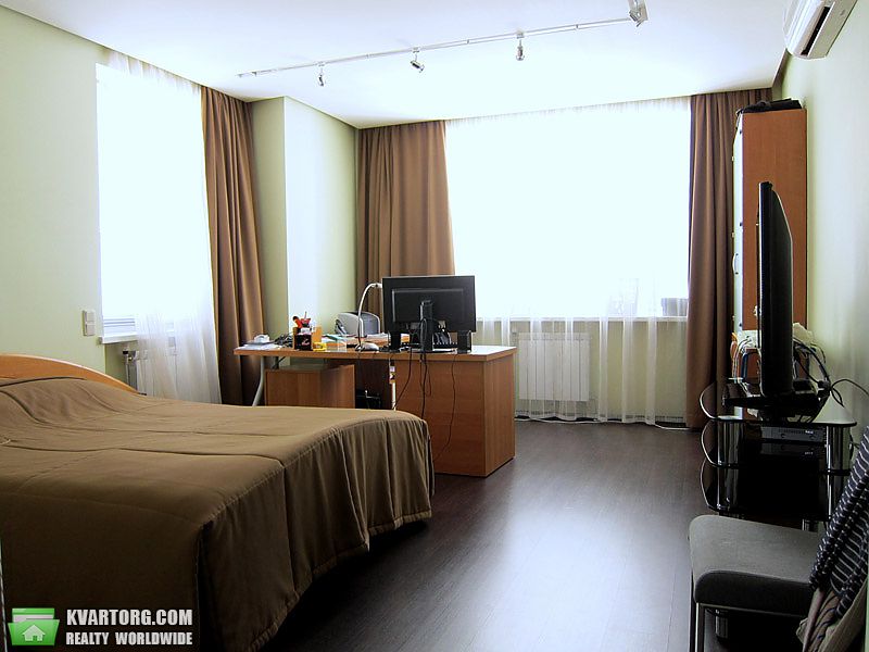 Rent out 2-room apartment. Киев,  Черновола — photo 7