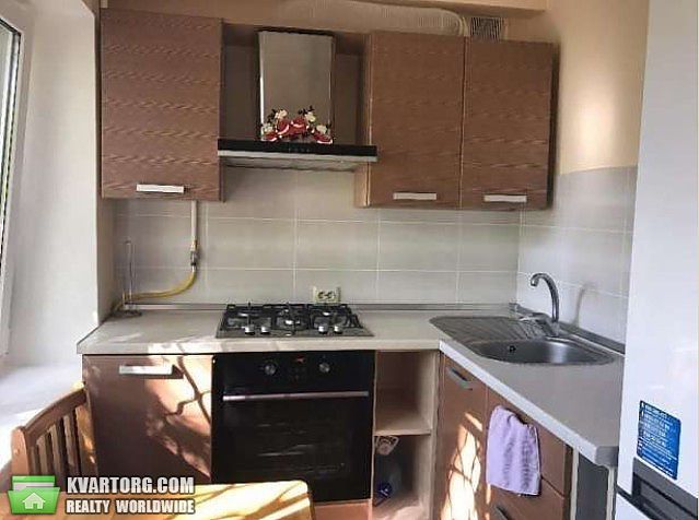 Rent out 2-room apartment. Киев,  Героев Обороны — photo 1