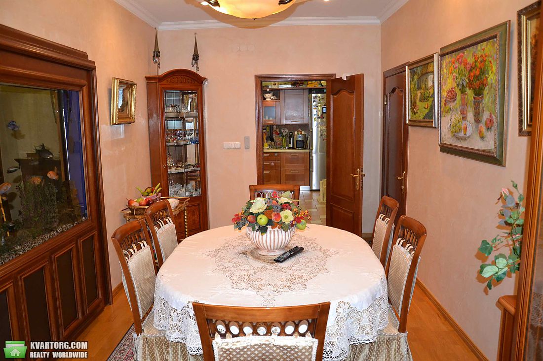 Sell house. Киев,  Александровская — photo 2