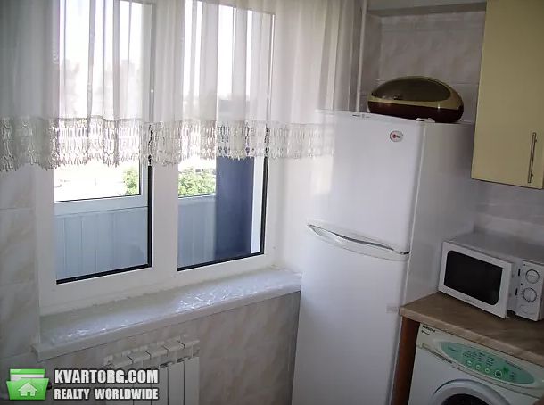 Rent out 1-room apartment. Киев, Иорданская — photo 5