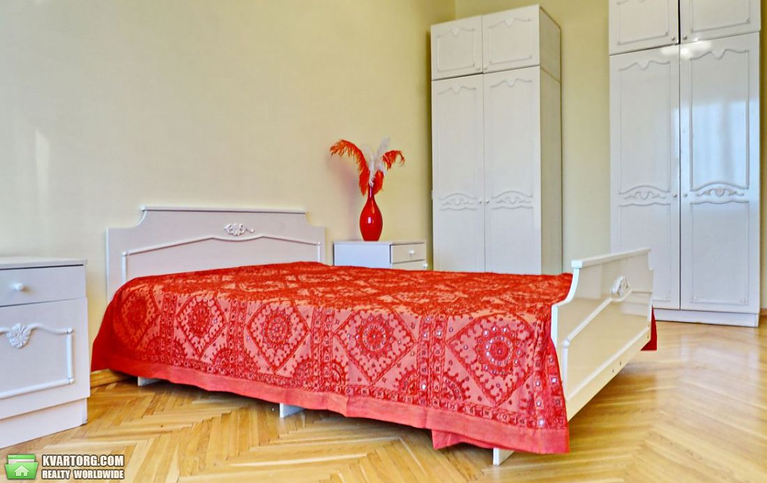Rent out 4-room apartment. Киев,  Старонаводницкая — photo 3