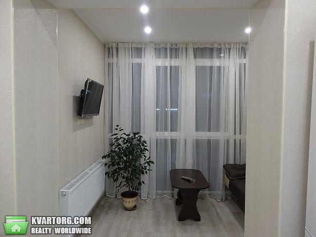 Rent out 1-room apartment. Киев,  Радистов — photo 2