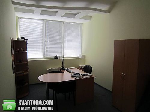 Rent out office. Киев, Жилянская — photo 6