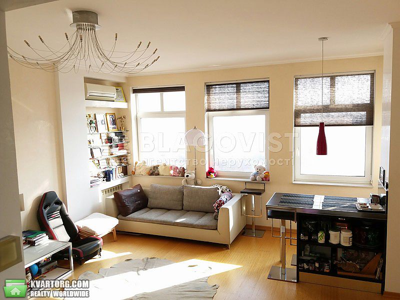 Rent out 2-room apartment. Киев,  Народного ополчения — photo 1